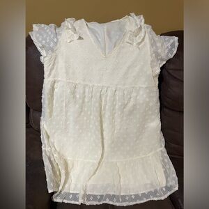 Ladies Boutique Dress. Size XL.  Cream color.  EUC.